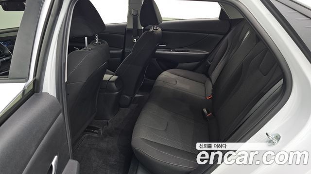 Hyundai AVANTE 2022 — photo 11