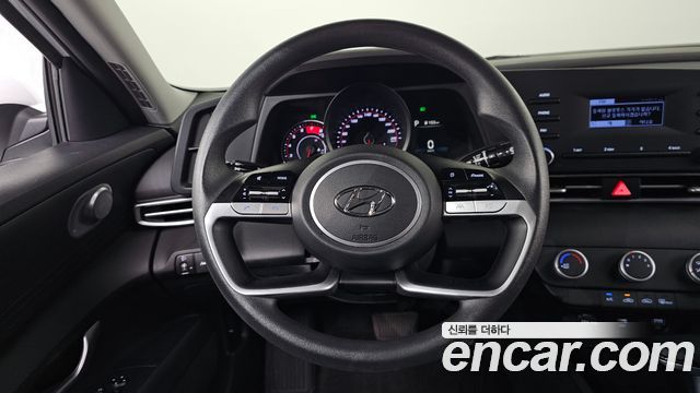Hyundai AVANTE 2022 — photo 13