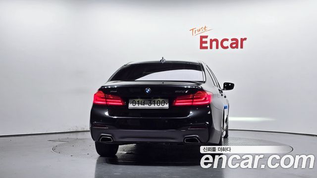 BMW 5-Series 2017 — photo 4