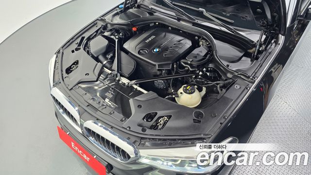 BMW 5-Series 2017 — photo 6