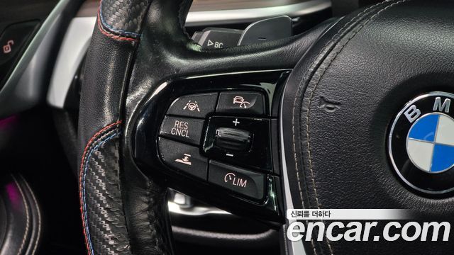 BMW 5-Series 2017 — photo 23