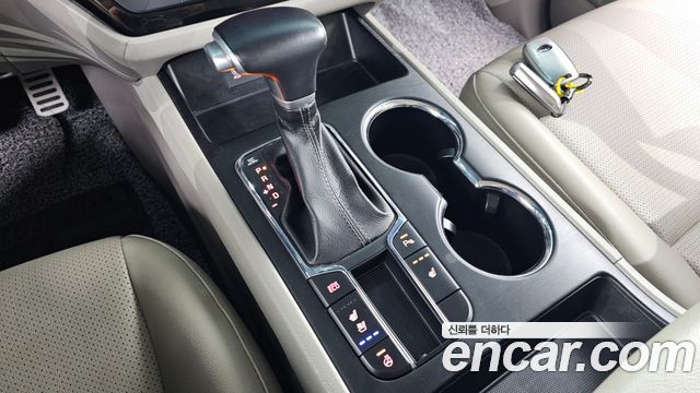Kia Canival 2019 — photo 12