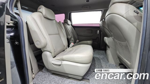 Kia Canival 2019 — photo 17
