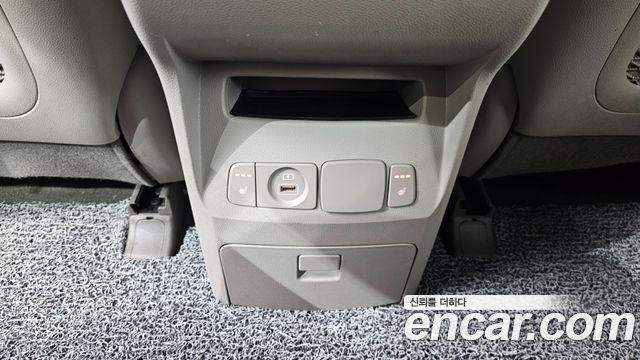 Kia Canival 2019 — photo 27