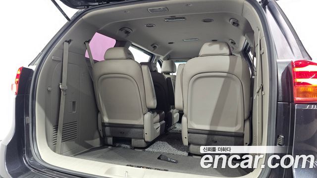 Kia Canival 2019 — photo 29