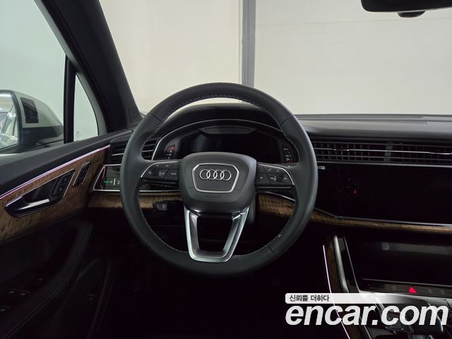 Audi Q7 2026 — photo 12