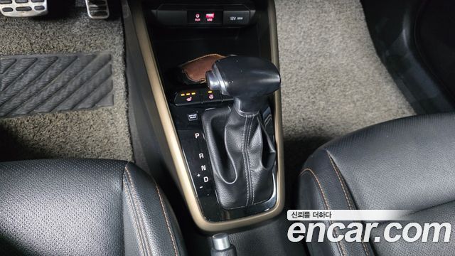 Kia Stonic 2018 — photo 9