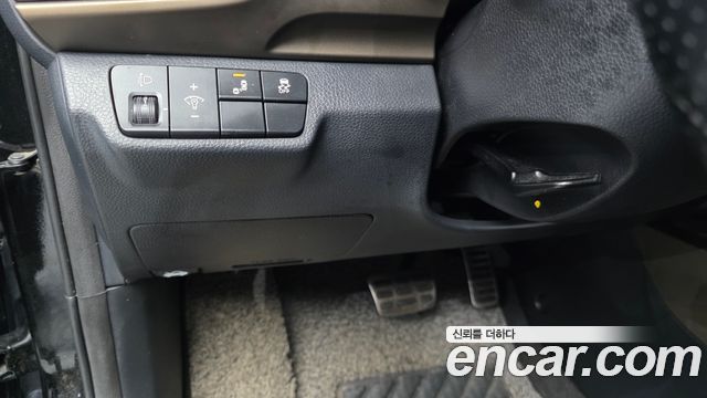 Kia Stonic 2018 — photo 18