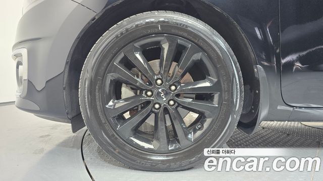 Kia Canival 2017 — photo 5