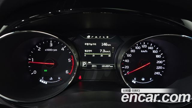 Kia Canival 2017 — photo 11