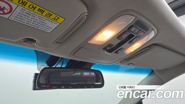Kia Canival 2017 — photo 21