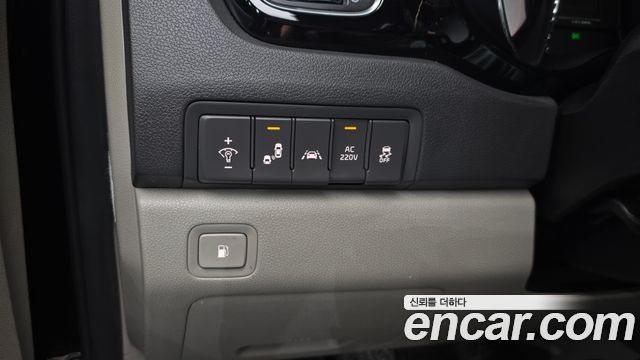 Kia Canival 2017 — photo 22