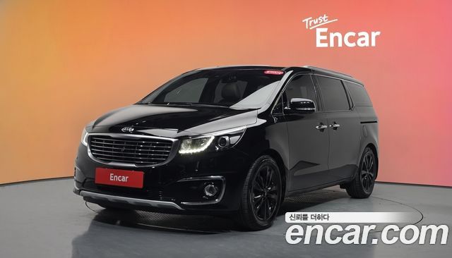 Kia Canival 2017 — photo 1