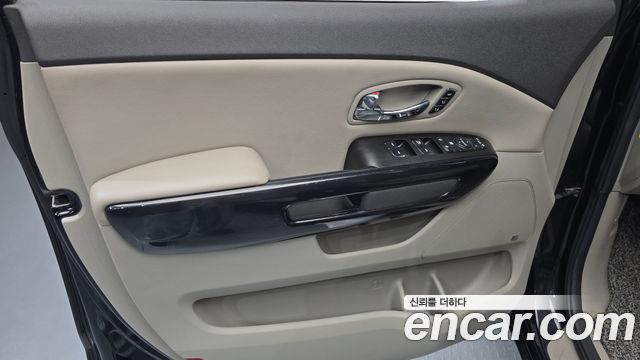 Kia Canival 2017 — photo 14