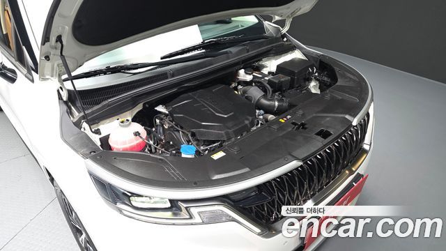 Kia Canival 2023 — photo 6