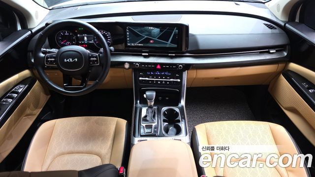 Kia Canival 2023 — photo 7