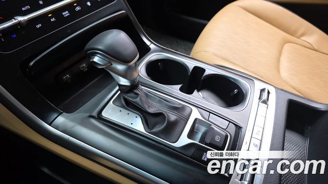 Kia Canival 2023 — photo 9