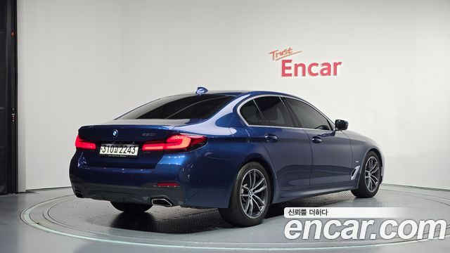 BMW 5-Series 2021 — photo 2