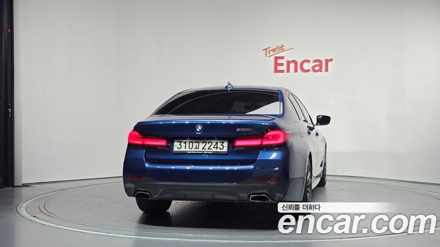 BMW 5-Series 2021 — photo 4