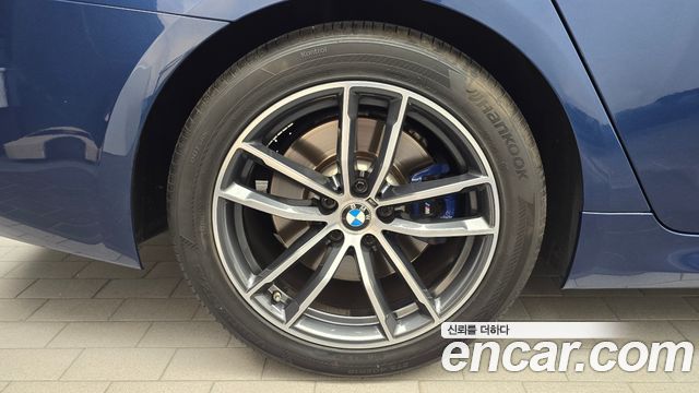 BMW 5-Series 2021 — photo 5