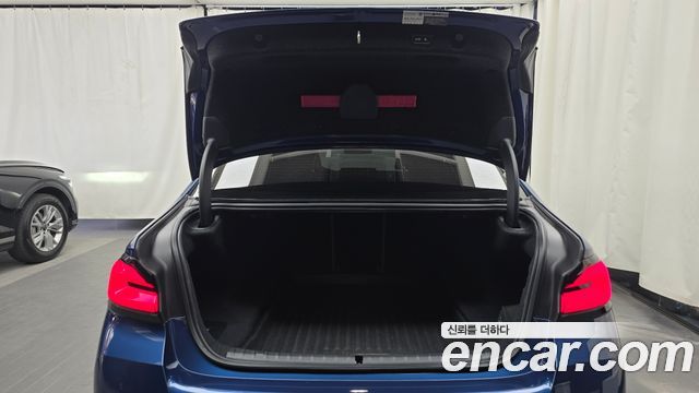 BMW 5-Series 2021 — photo 20