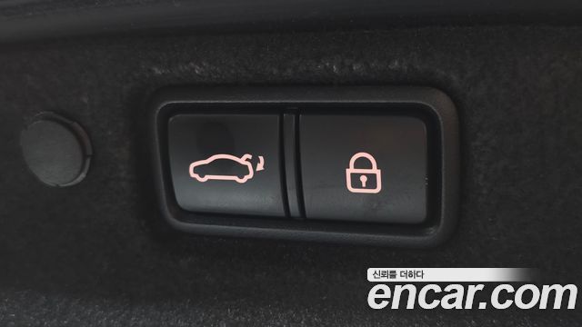 Kia K7 2017 — photo 16