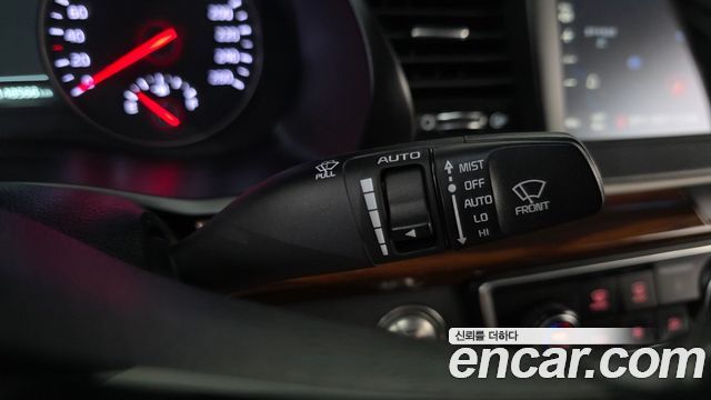 Kia K7 2017 — photo 20