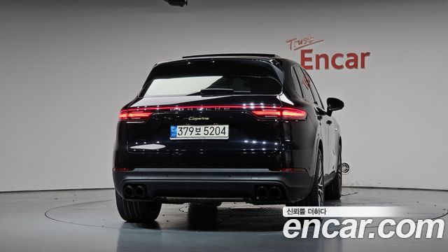 Porsche Cayenne 2022 — photo 4
