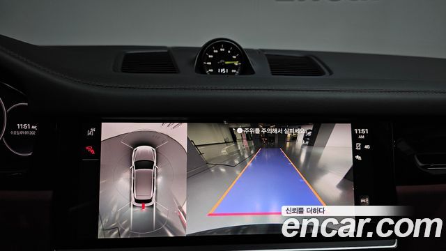 Porsche Cayenne 2022 — photo 21