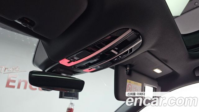 Porsche Cayenne 2022 — photo 24