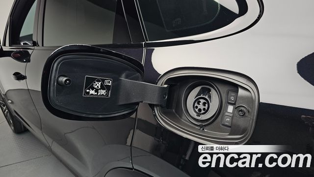 Porsche Cayenne 2022 — photo 28