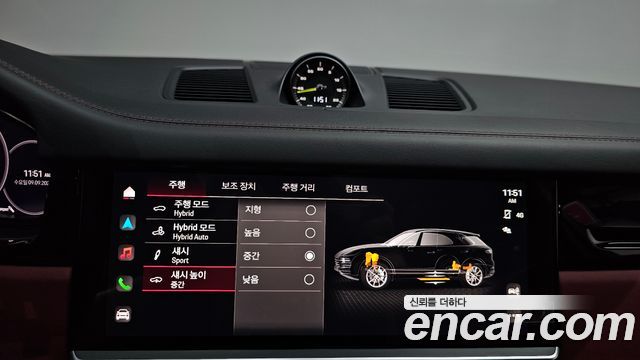 Porsche Cayenne 2022 — photo 30