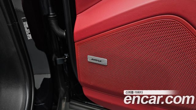 Porsche Cayenne 2022 — photo 36