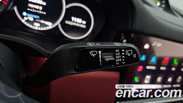 Porsche Cayenne 2022 — photo 37
