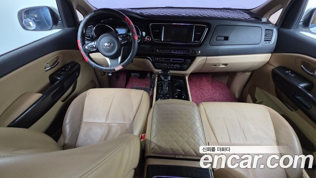 Kia Canival 2016 — photo 7