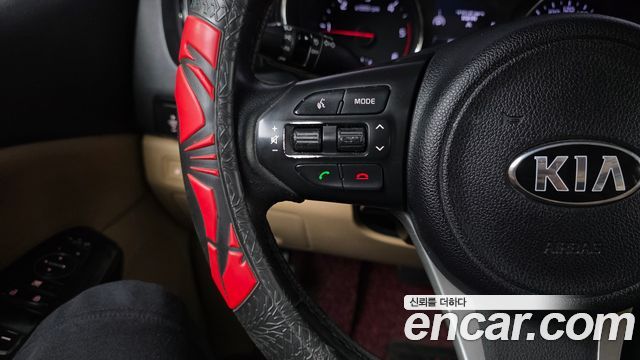 Kia Canival 2016 — photo 17