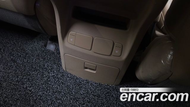 Kia Canival 2016 — photo 19