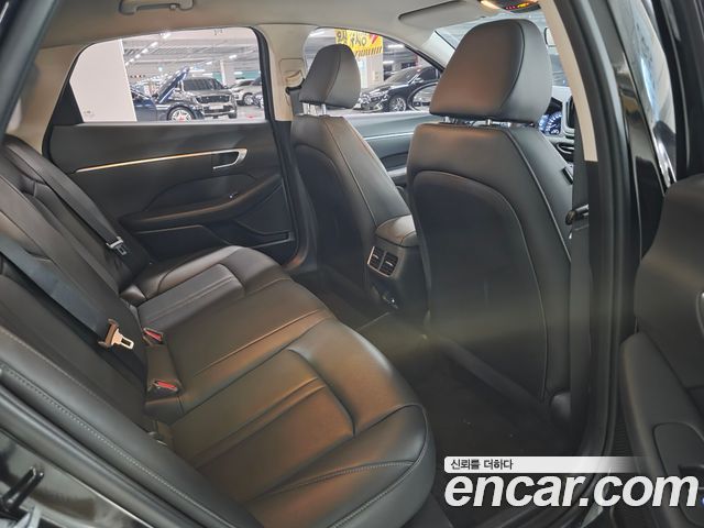 Hyundai Sonata 2021 — photo 16