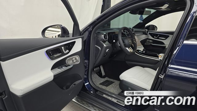 Mercedes-Benz GLC-Class 2024 — photo 10