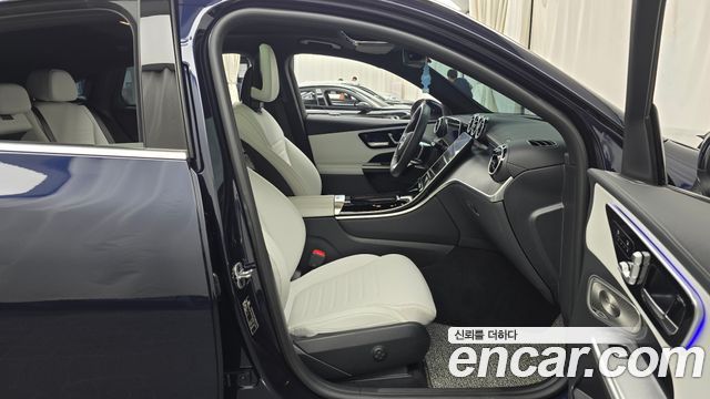 Mercedes-Benz GLC-Class 2024 — photo 11