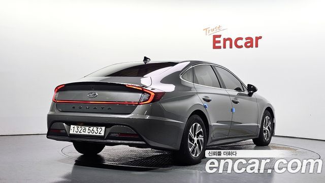 Hyundai Sonata 2022 — photo 2