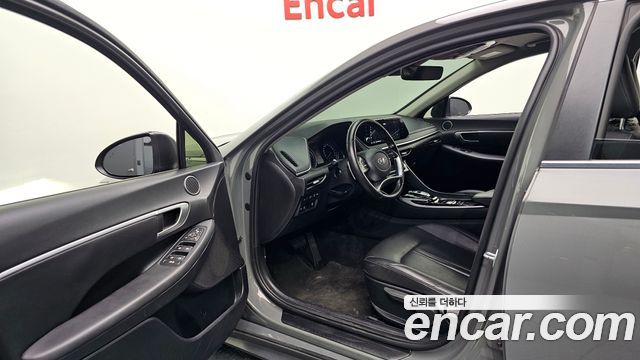 Hyundai Sonata 2022 — photo 13