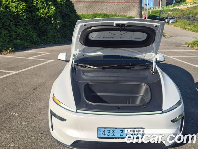 Tesla Model Y 2026 — photo 6
