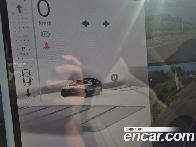 Tesla Model Y 2026 — photo 9