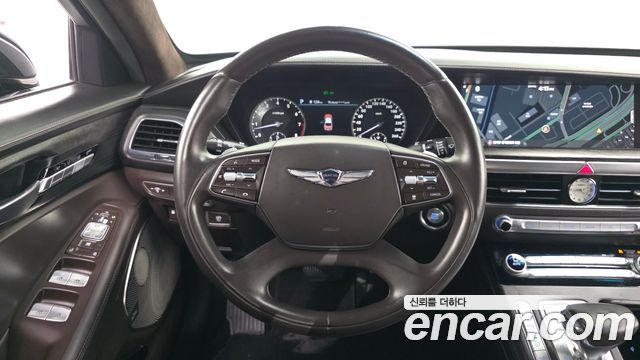 Genesis G90 2020 — photo 12