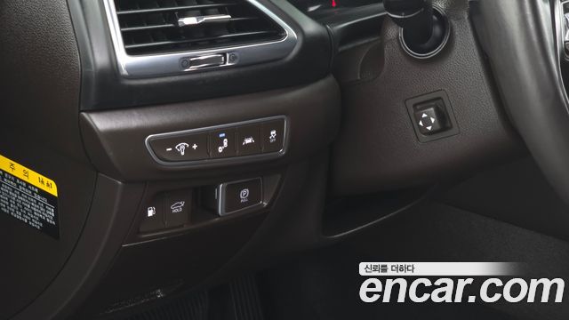 Genesis G90 2020 — photo 15