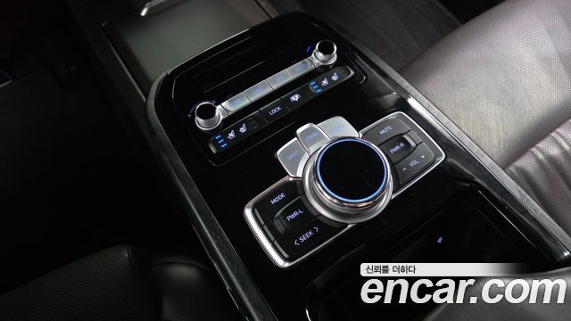 Genesis G90 2020 — photo 19