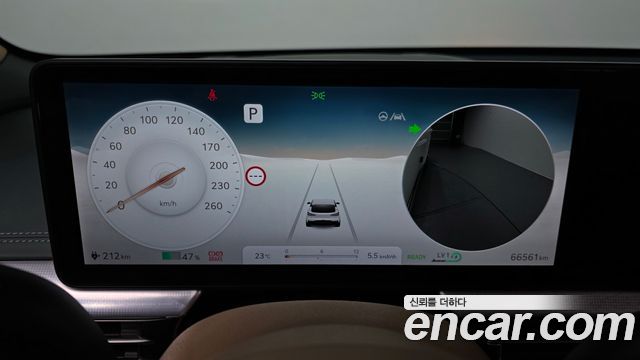 Genesis GV60 2022 — photo 11