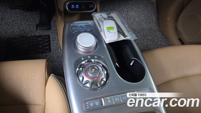 Genesis GV60 2022 — photo 12