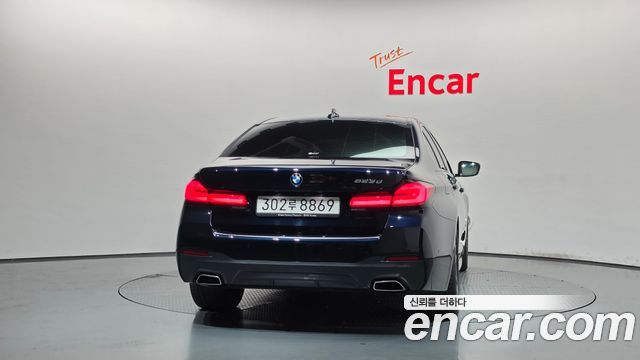 BMW 5-Series 2023 — photo 4